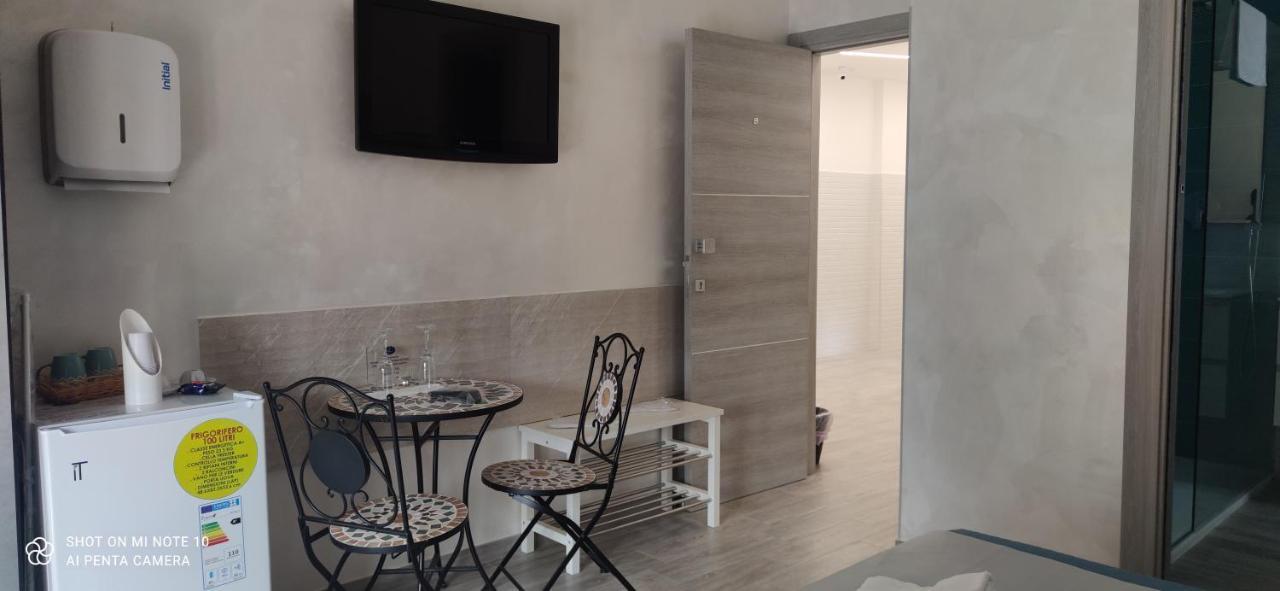 B&B Le Gemelline Salerno Exterior foto