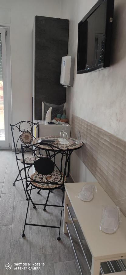 B&B Le Gemelline Salerno Exterior foto